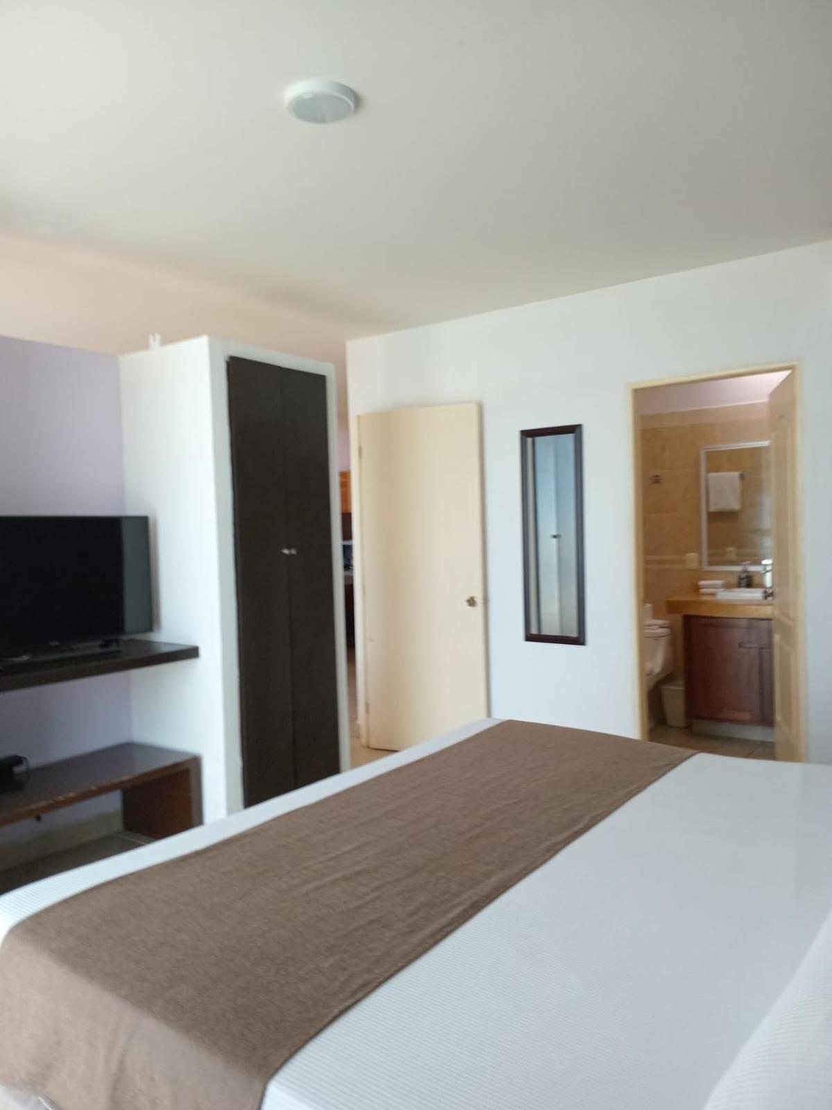 Banderas Suites Bucerías エクステリア 写真